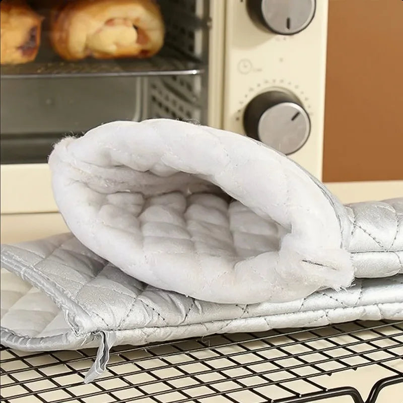 Life & Living Co. Heat-Resistant Kitchen Oven Gloves – Anti-Slip, Extra-Thick Padding for Oven, Grill & Stovetop